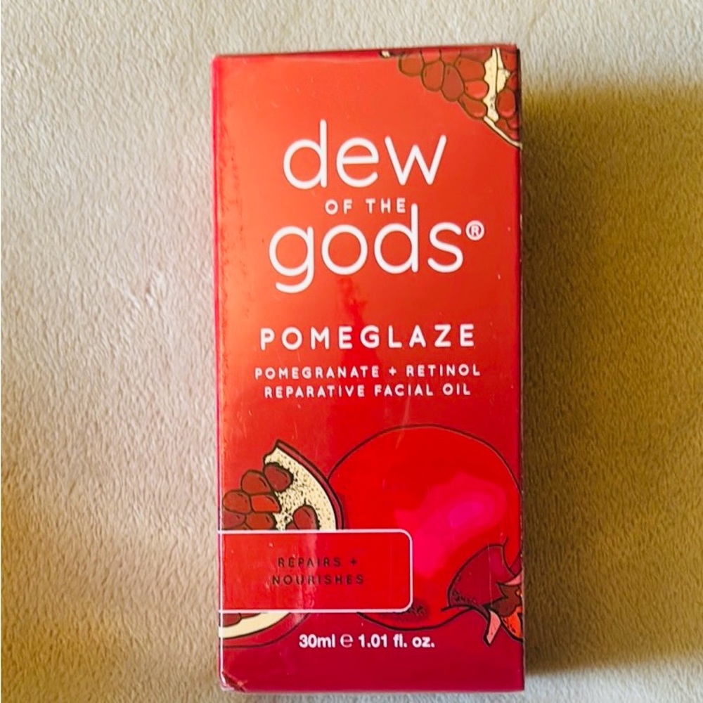 Dew of the Gods Pomeglaze Reparative Facial Oil - Red